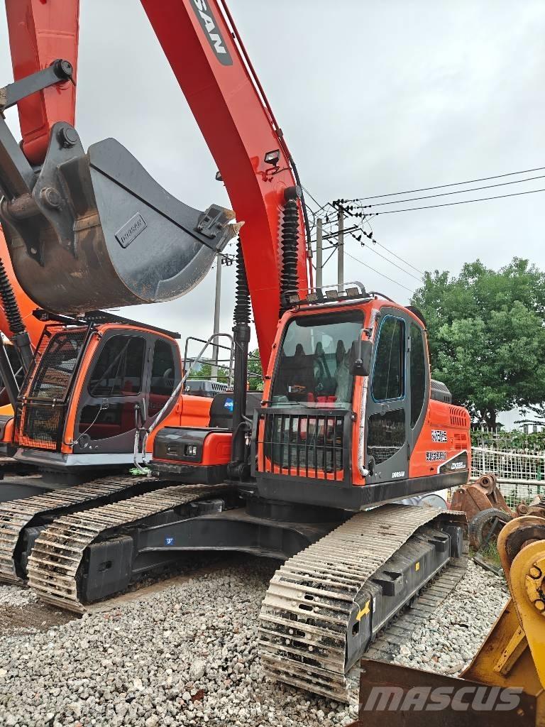 Doosan 225 LC-9C Верижен екскаватор