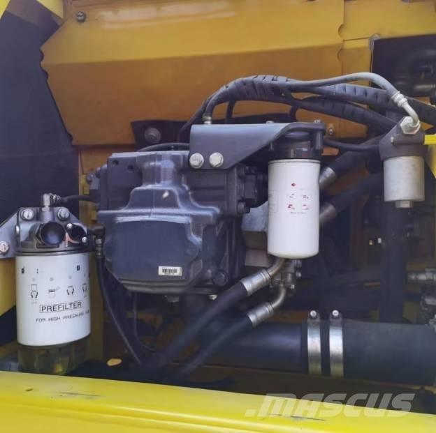 Komatsu PC220-8 Верижен екскаватор