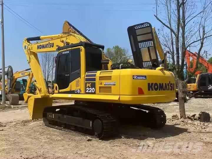 Komatsu PC220-8 Верижен екскаватор