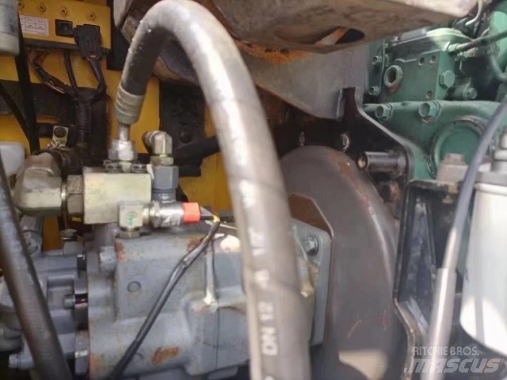 Volvo EC 80D PRO Верижен екскаватор