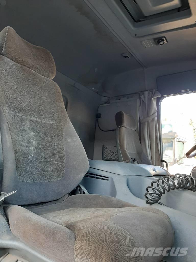 Scania P 124 Камиони с кран с кука