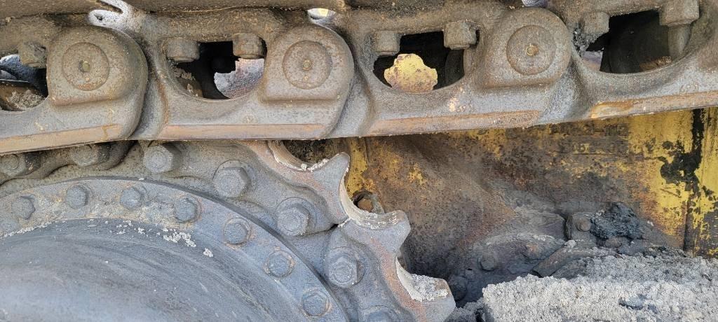 Komatsu D 65 EX 12 Верижни булдозери
