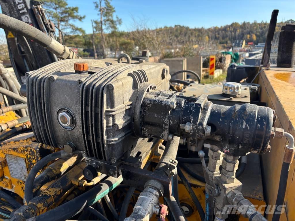 Klemm KR803-1 Пилоти
