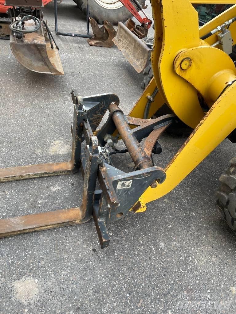 Komatsu WA 70 Колесни товарачи