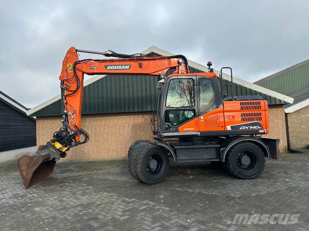 Doosan DX140W-5 Колесни екскаватори