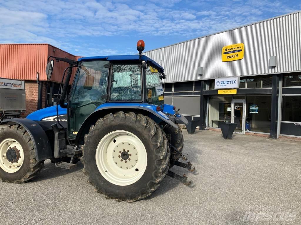 New Holland TL 90 Трактори