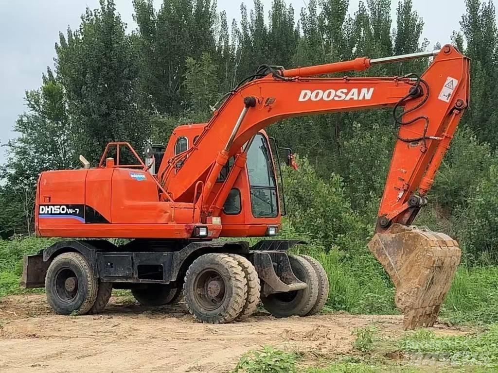 Doosan DH 150 W-7 Колесни екскаватори