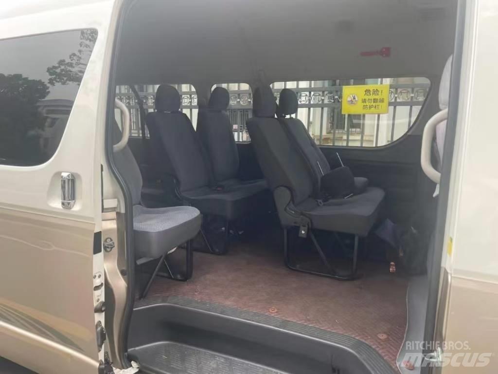 Toyota Coaster Междуградски автобуси