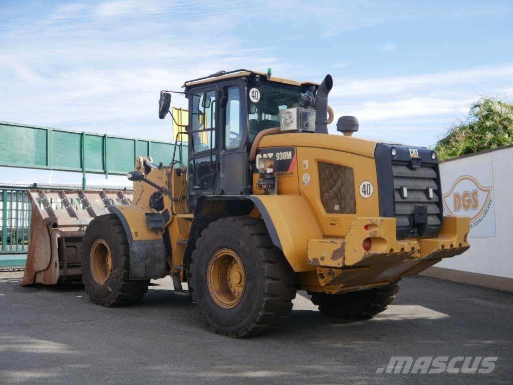 CAT 938M Колесни товарачи