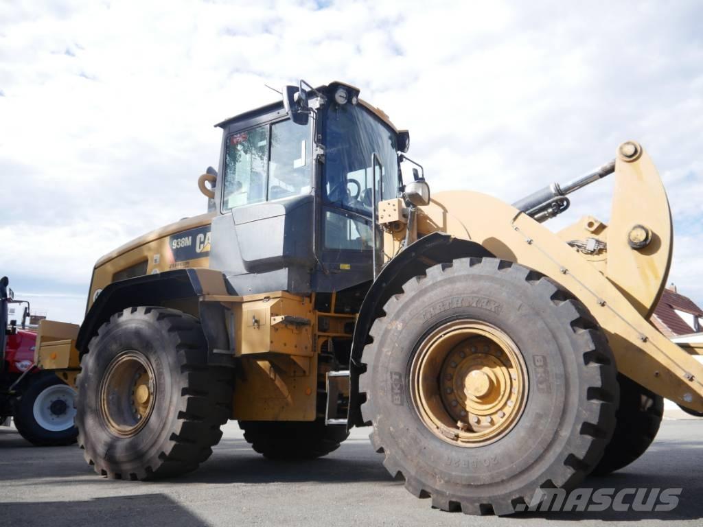 CAT 938M Колесни товарачи