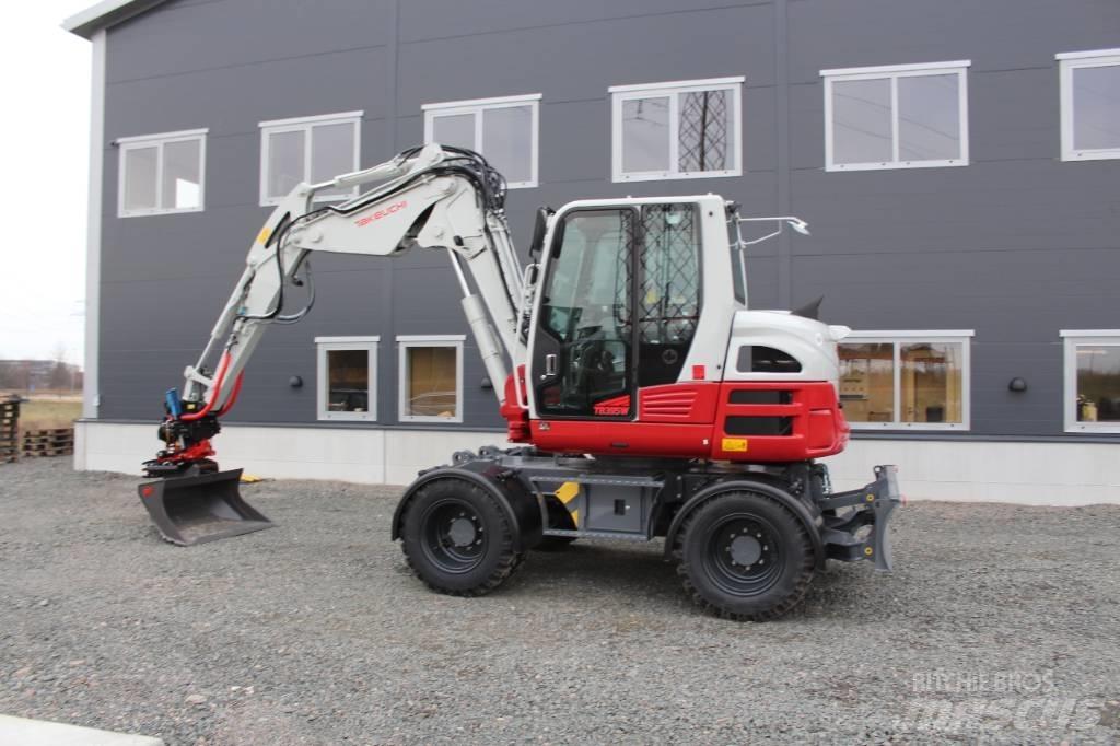Takeuchi TB395W Колесни екскаватори