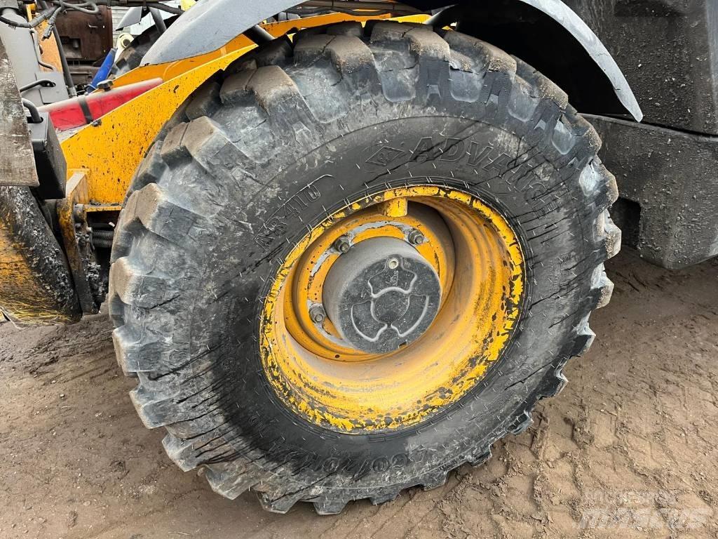 JCB 540-140 Телескопични товарачи