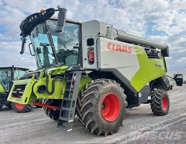 CLAAS TRION 530 Комбайни