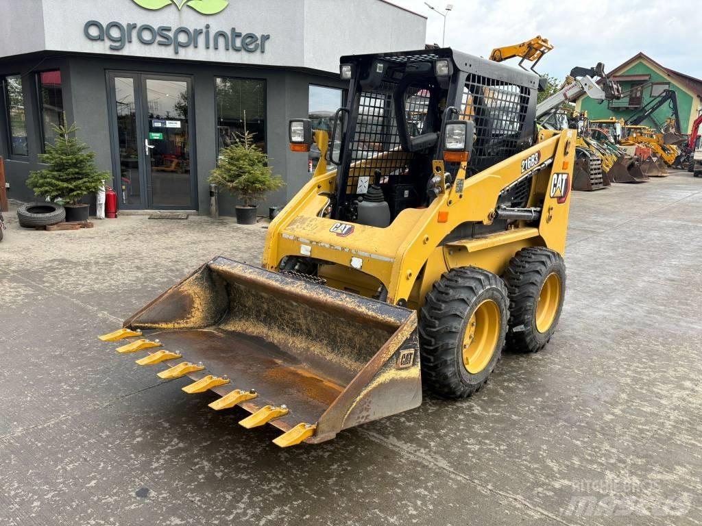 CAT 216 B 3 Мини товарачи

