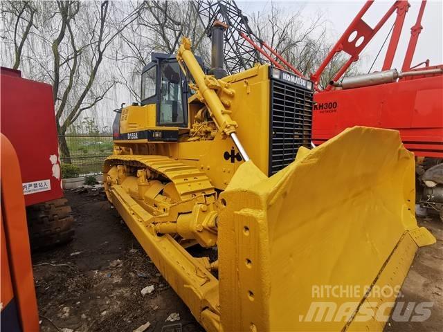 Komatsu D155A Верижни булдозери
