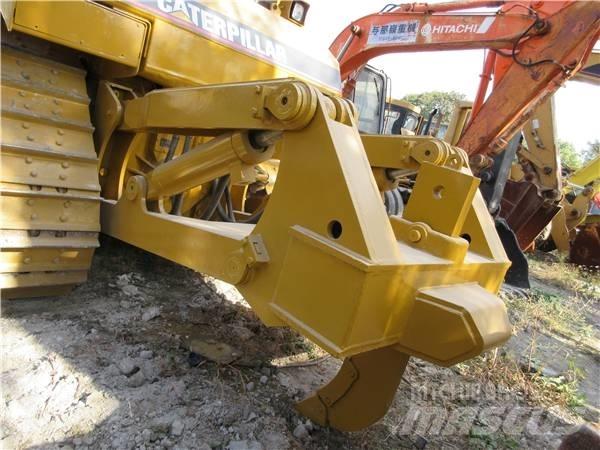 CAT D 6 R Верижни булдозери

