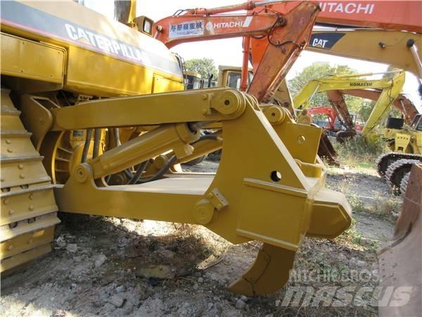 CAT D 6 R Верижни булдозери
