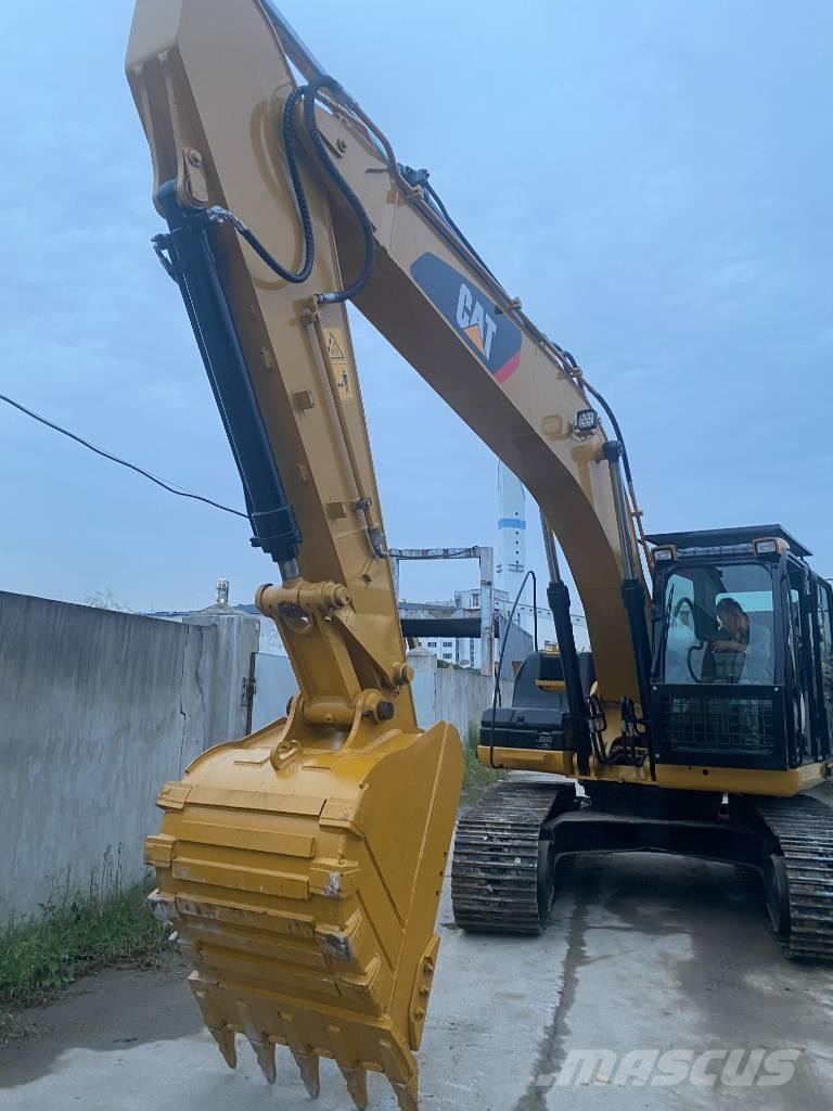 CAT 320 D Верижен екскаватор