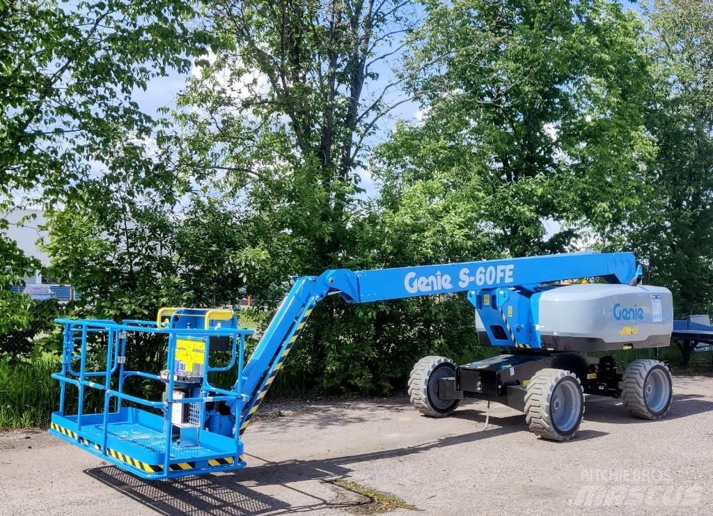 Genie S-60 FE Съчленени стрелови подемници