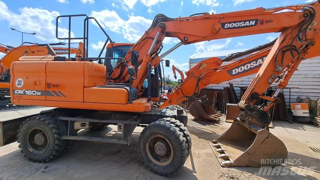Doosan DX 160 W-3 Колесни екскаватори