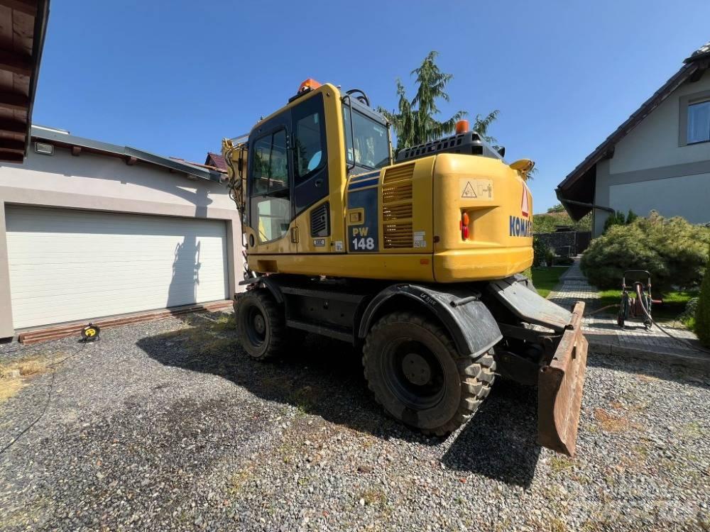 Komatsu PW 148-8 Колесни екскаватори
