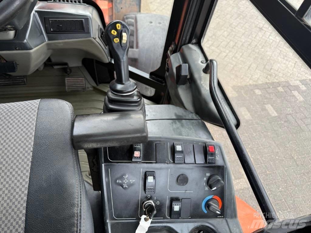 CAT 908 Колесни товарачи