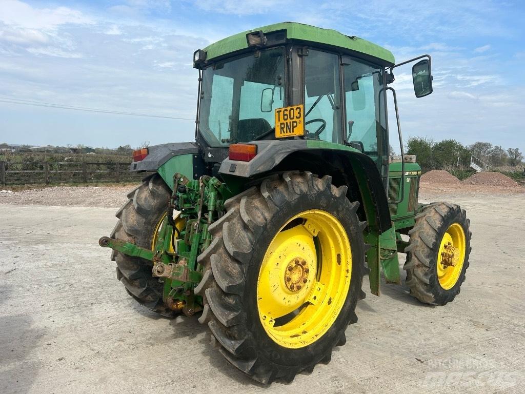 John Deere 6400 Компактни трактори