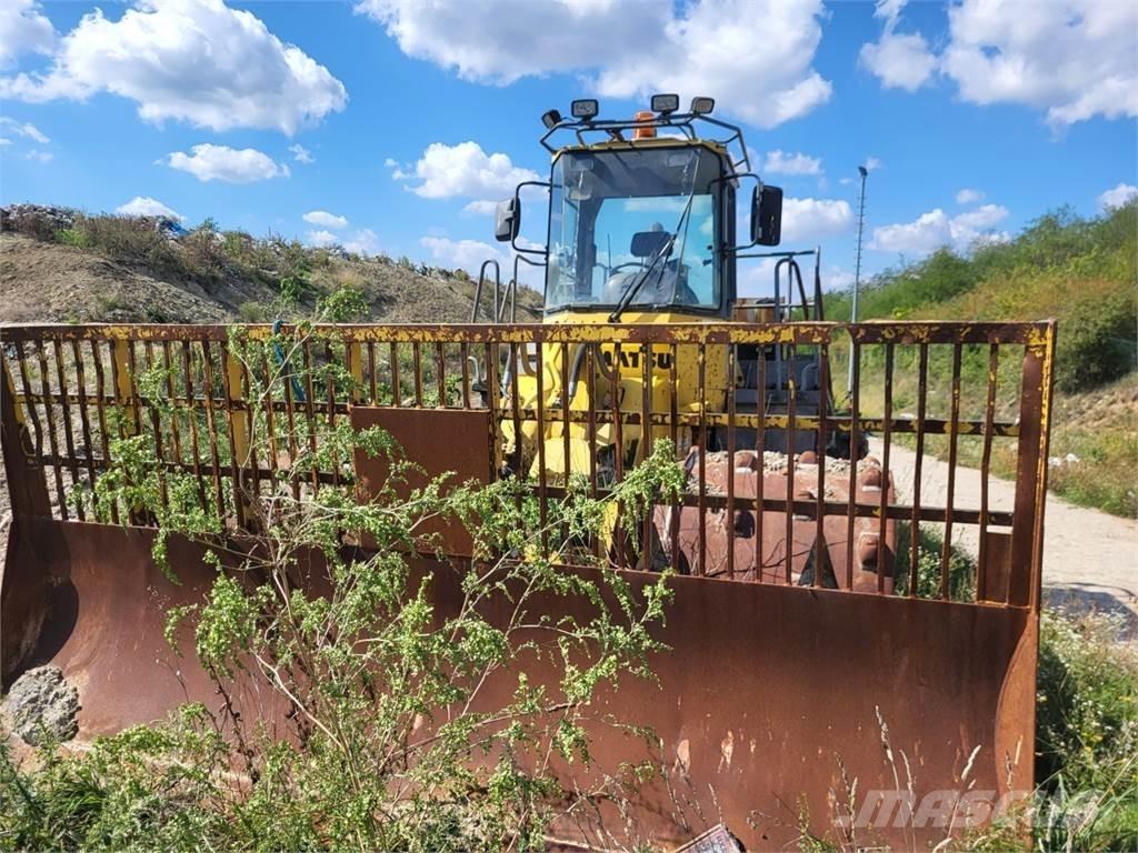 Komatsu WF 450T-3 Строителство - Други