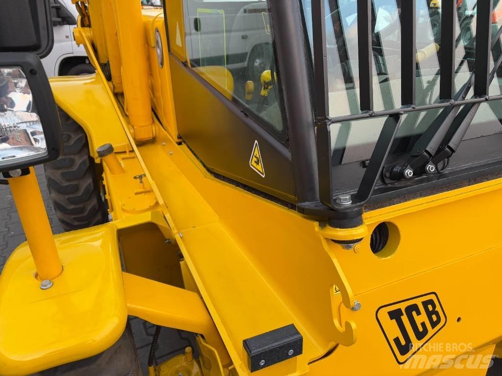 JCB 520-50 Телескопични товарачи