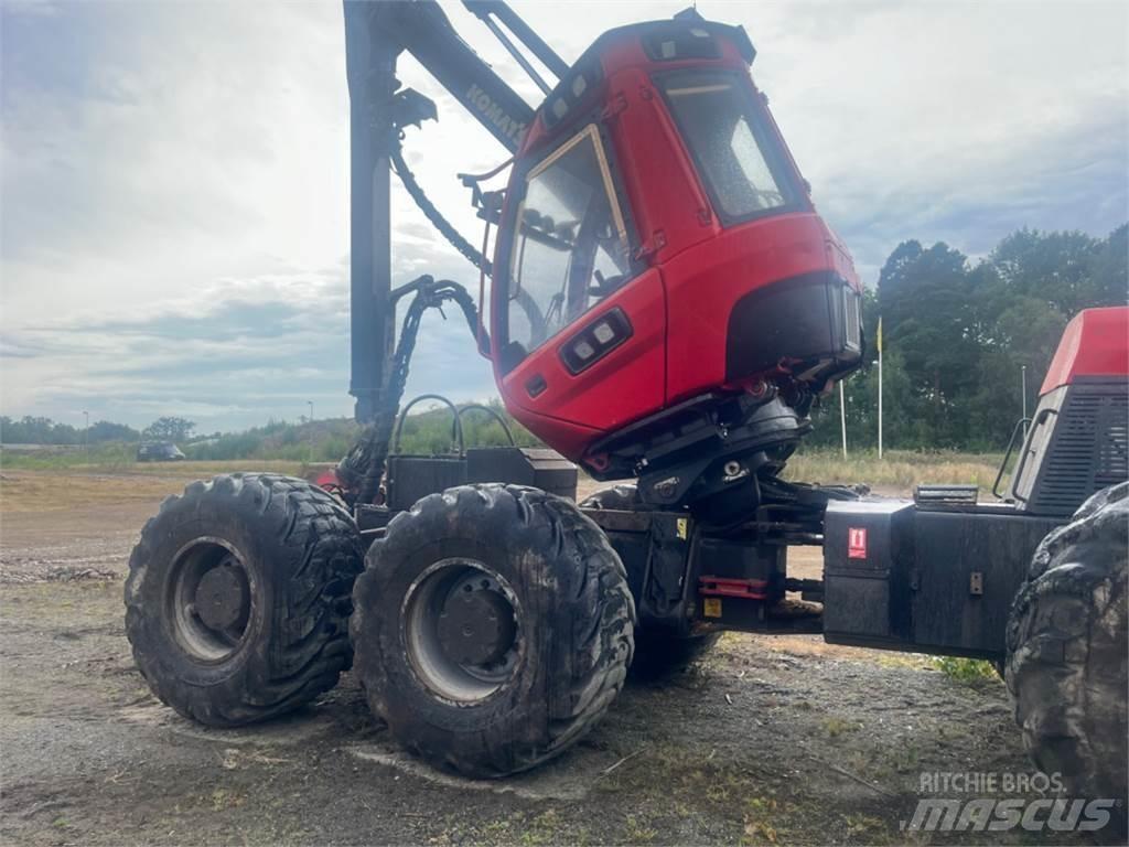 Komatsu 951 Харвестери