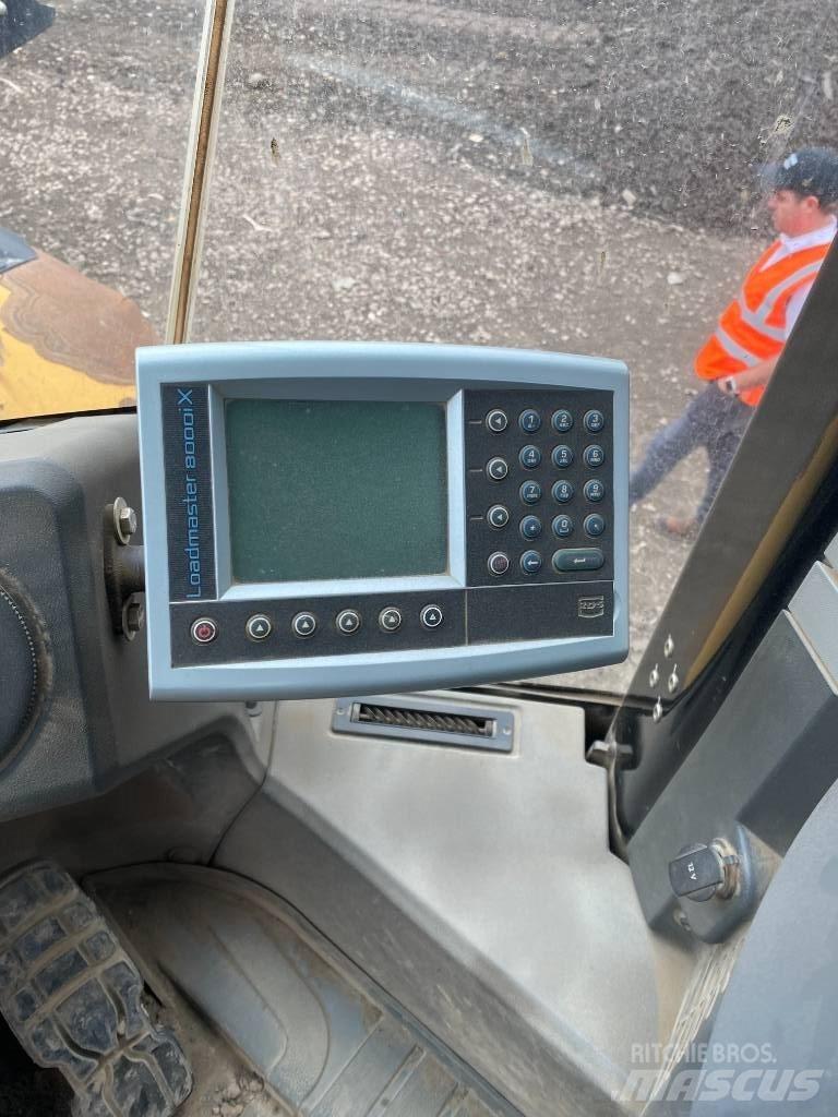 CAT 972 M Колесни товарачи