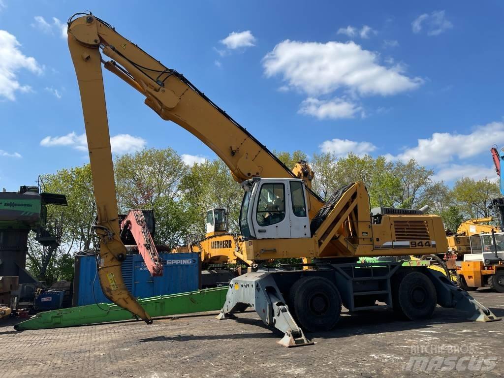 Liebherr 944 C HD Оператори на отпадъци/индустрия
