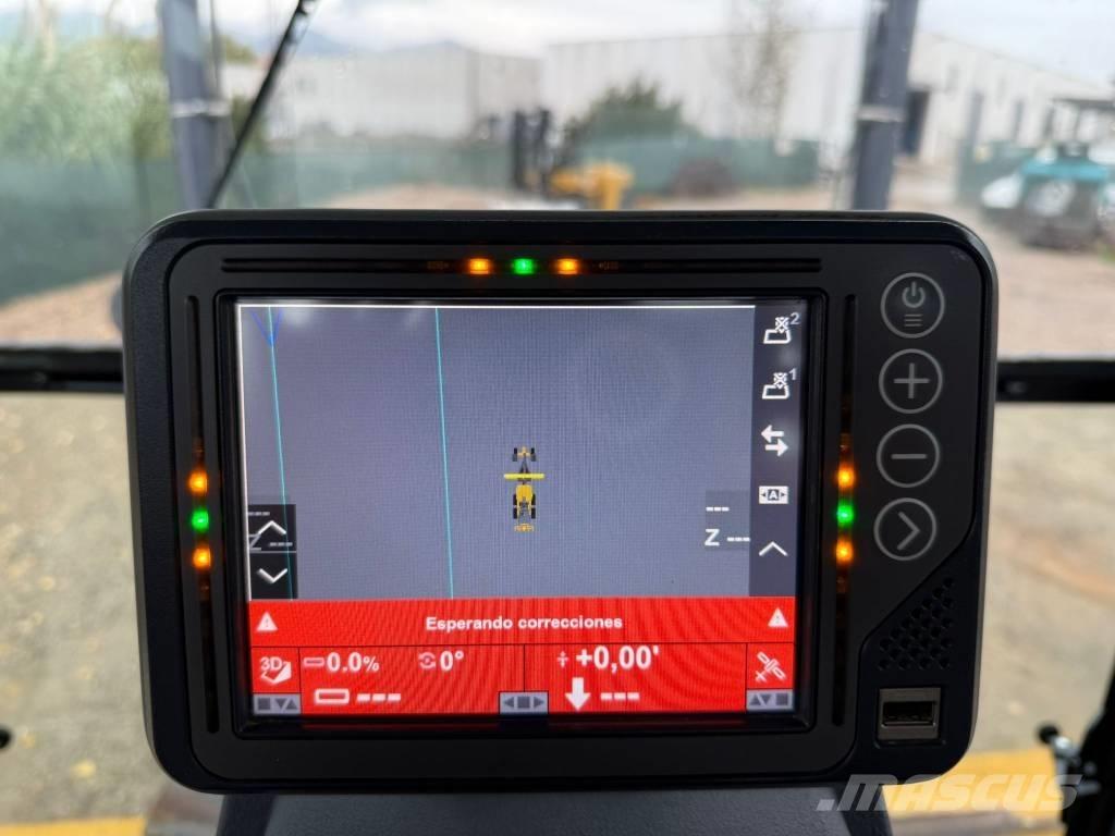 John Deere 772 GP Грейдери