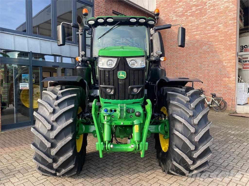 John Deere 6230R Трактори