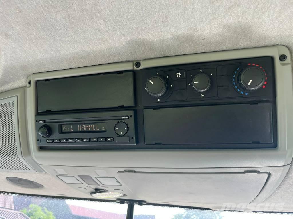 Valtra T234 Versu Трактори