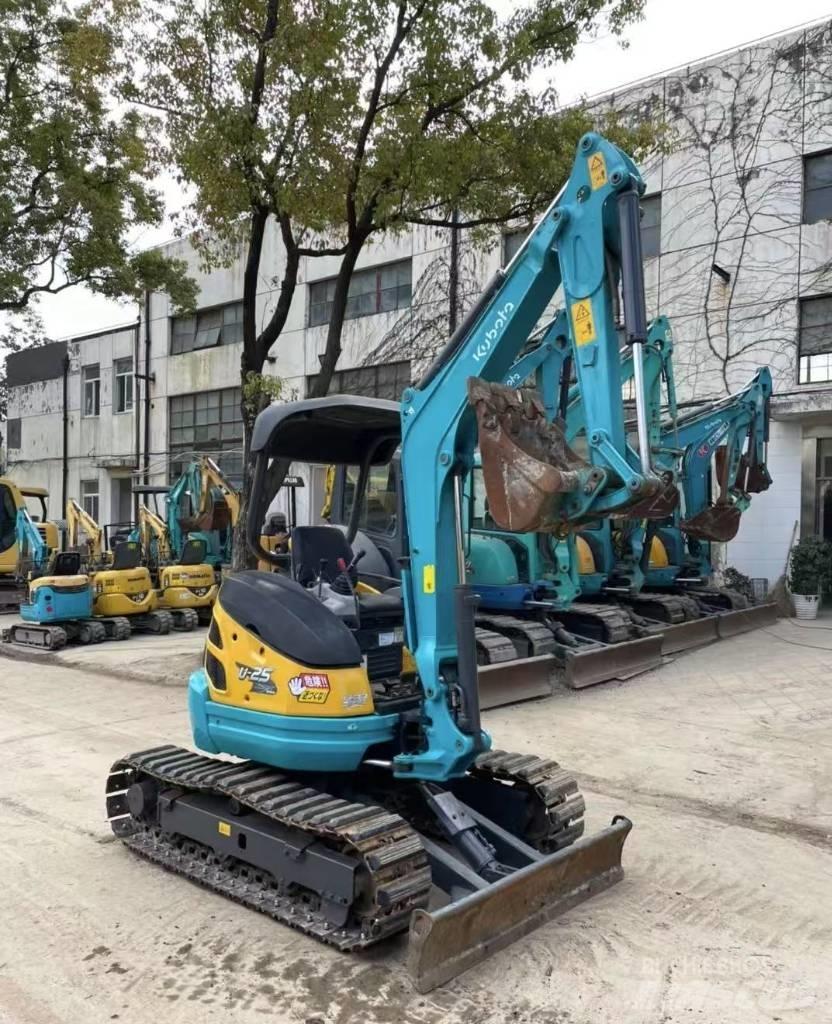 Kubota 25 Мини екскаватори < 7 т