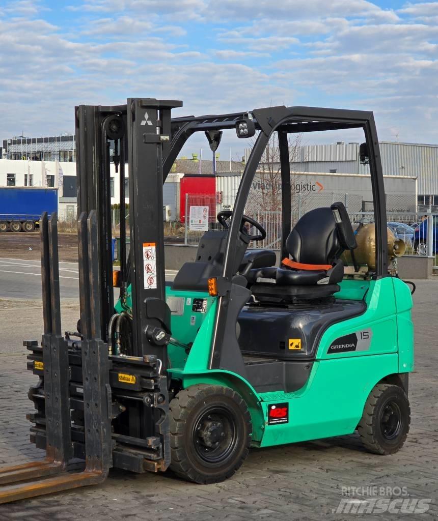 Mitsubishi FG 15 NT Камиони с АГУ