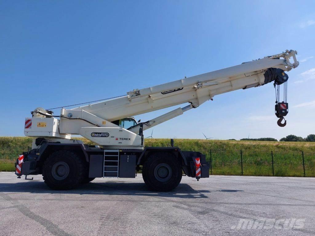 Terex RT100 Кранове за тежък терен