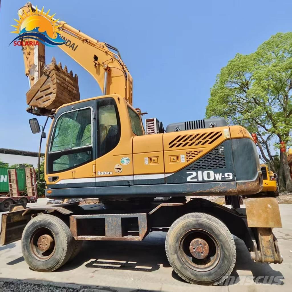 Hyundai r210w-9 Колесни екскаватори