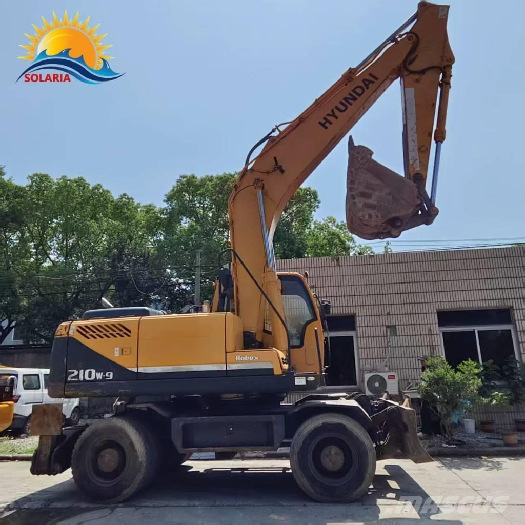 Hyundai r210w-9 Колесни екскаватори