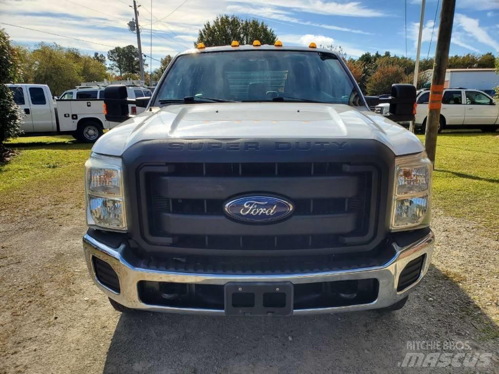 Ford F 350 XL SD Бордови