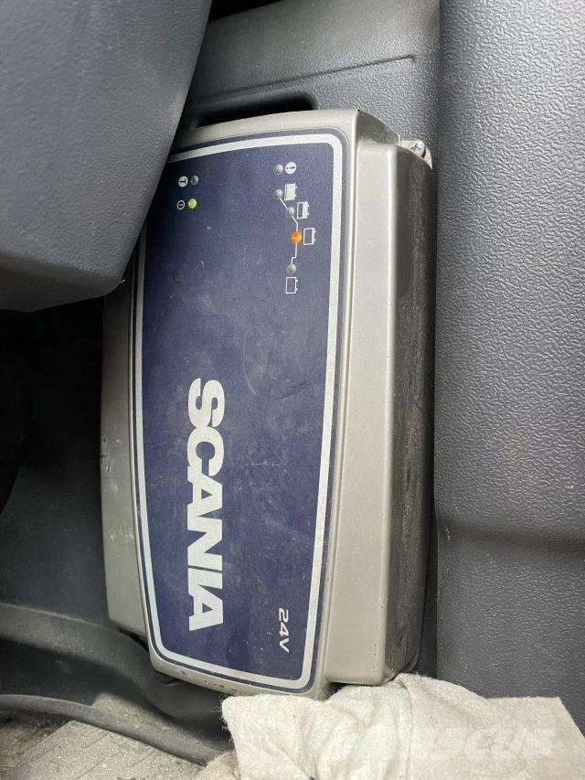 Scania R500 6x2 Автофургони