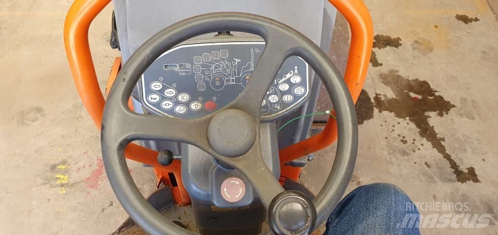 Hamm HD 10 C VV Двойни барабанни ролки
