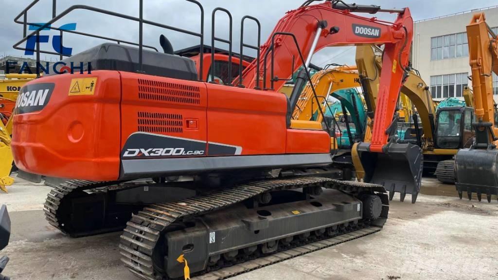 Doosan DX 300 LC Верижен екскаватор