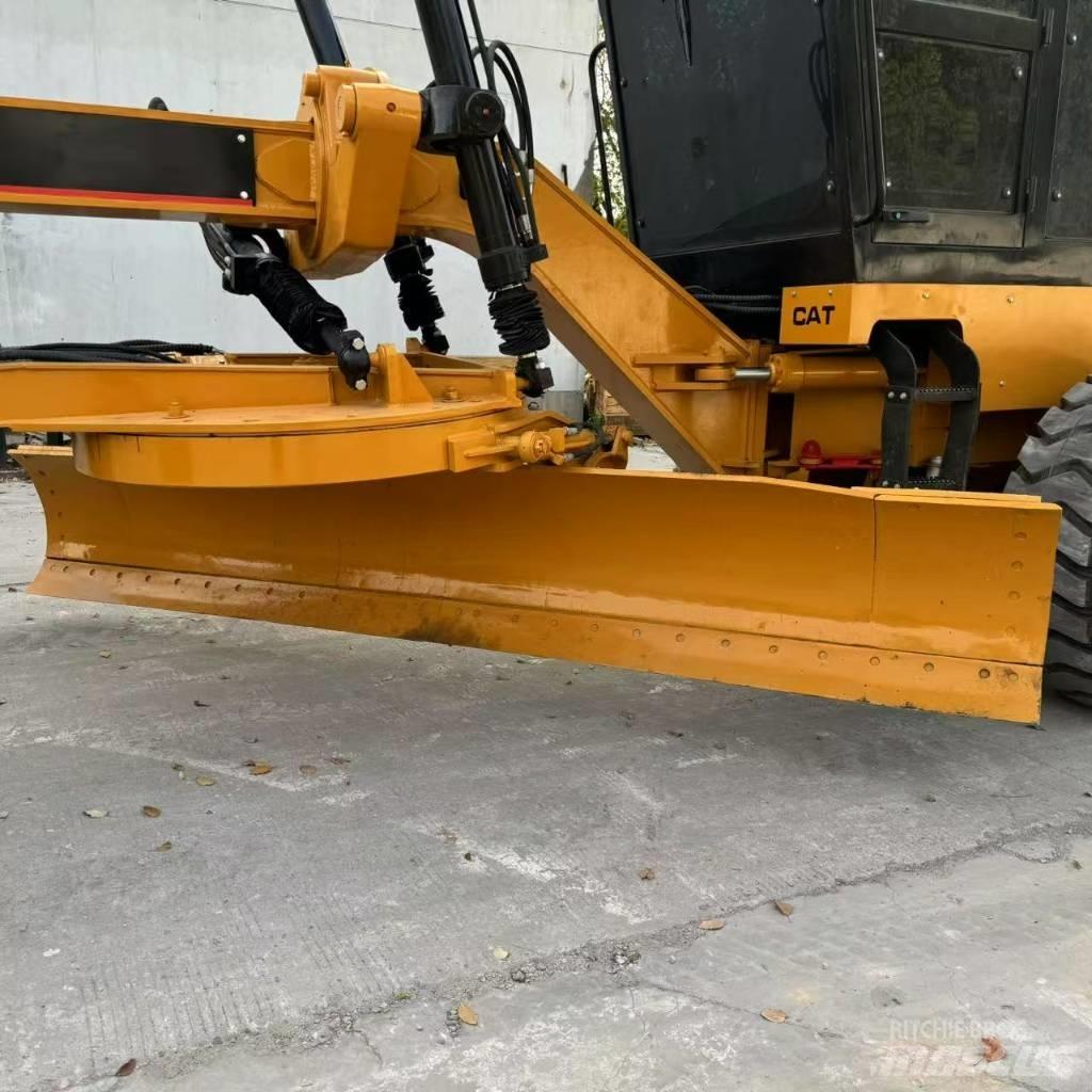 CAT 140 G Грейдери