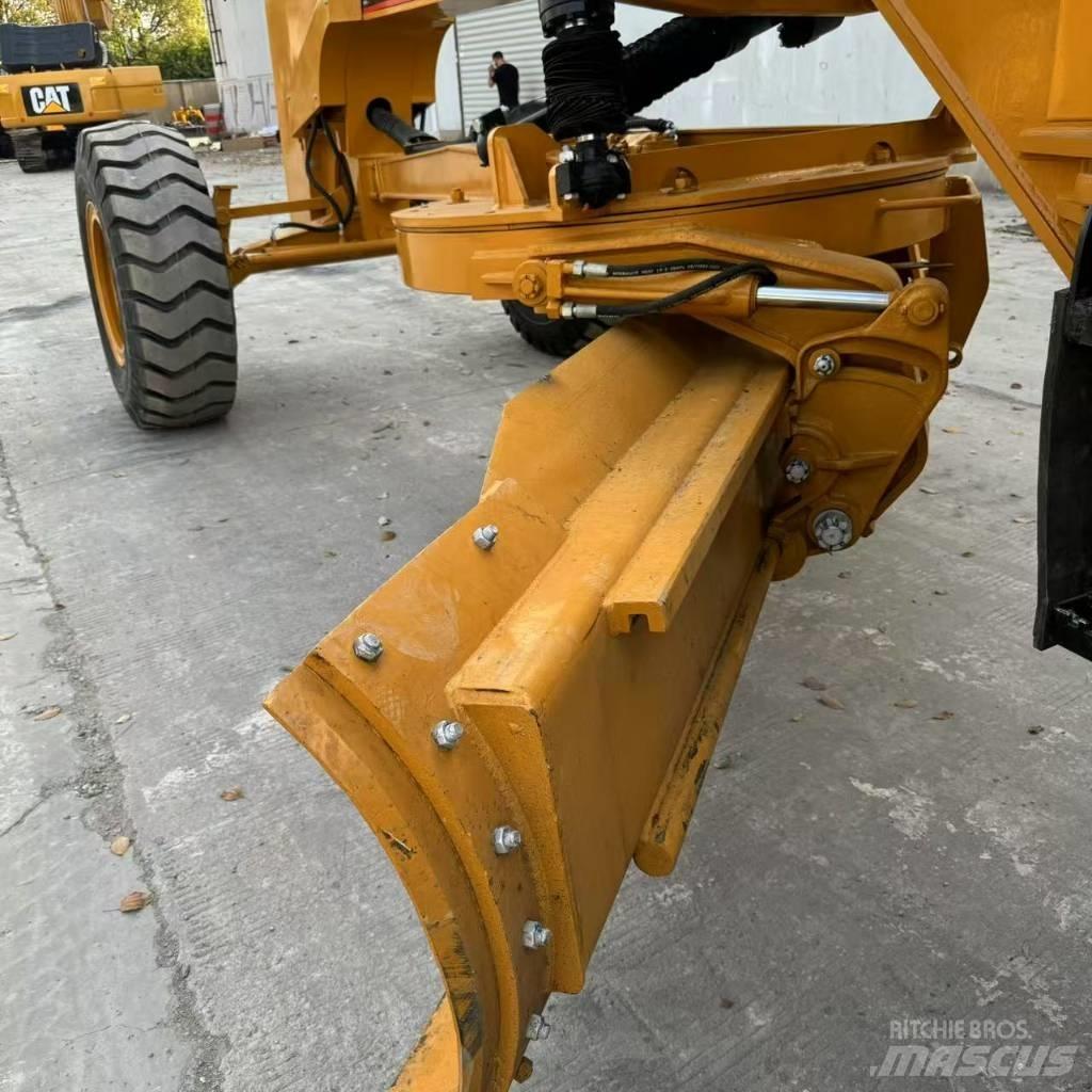CAT 140 G Грейдери