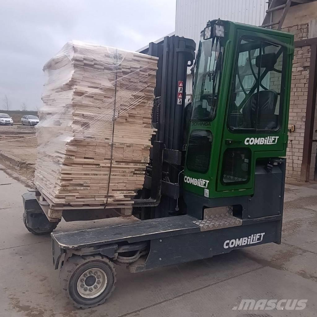 Combilift C 4000 D Повдигач с движение в 4 посоки