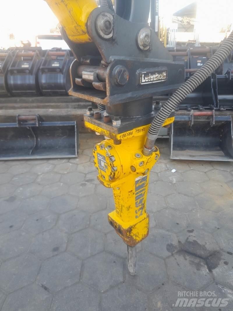Atlas Copco SB102 Чукове/Раздробители
