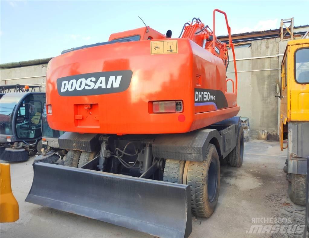 Doosan DH 150 W-7 Колесни екскаватори