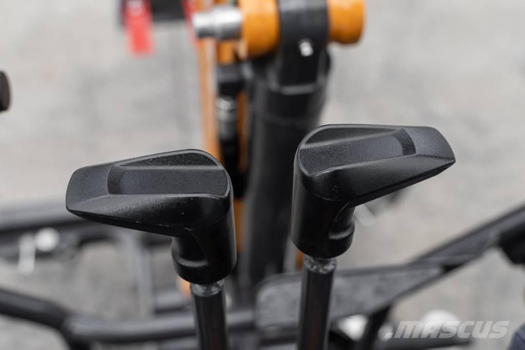 CASE CX 15 EV Мини екскаватори < 7 т